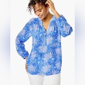 Lilly Pulitzer Elsa Top Boca Blue Croc and Lock It Floral Silk Blouse  XS